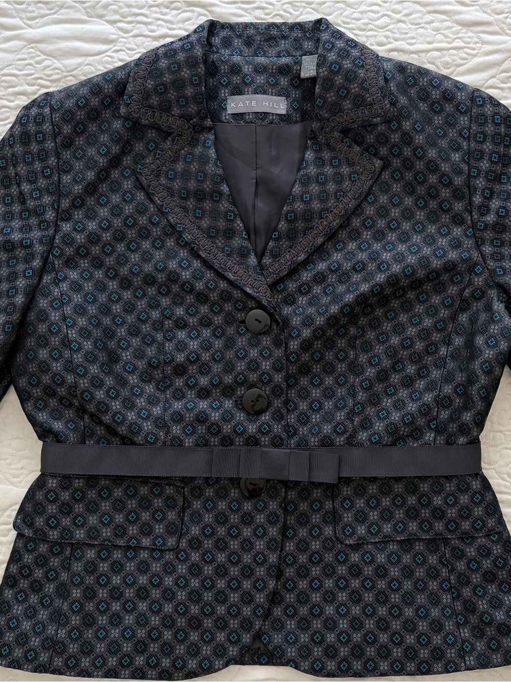 Kate Hill 100% Silk Geometric Embroidered Print Belted Blazer Jacket EUC Size 4
